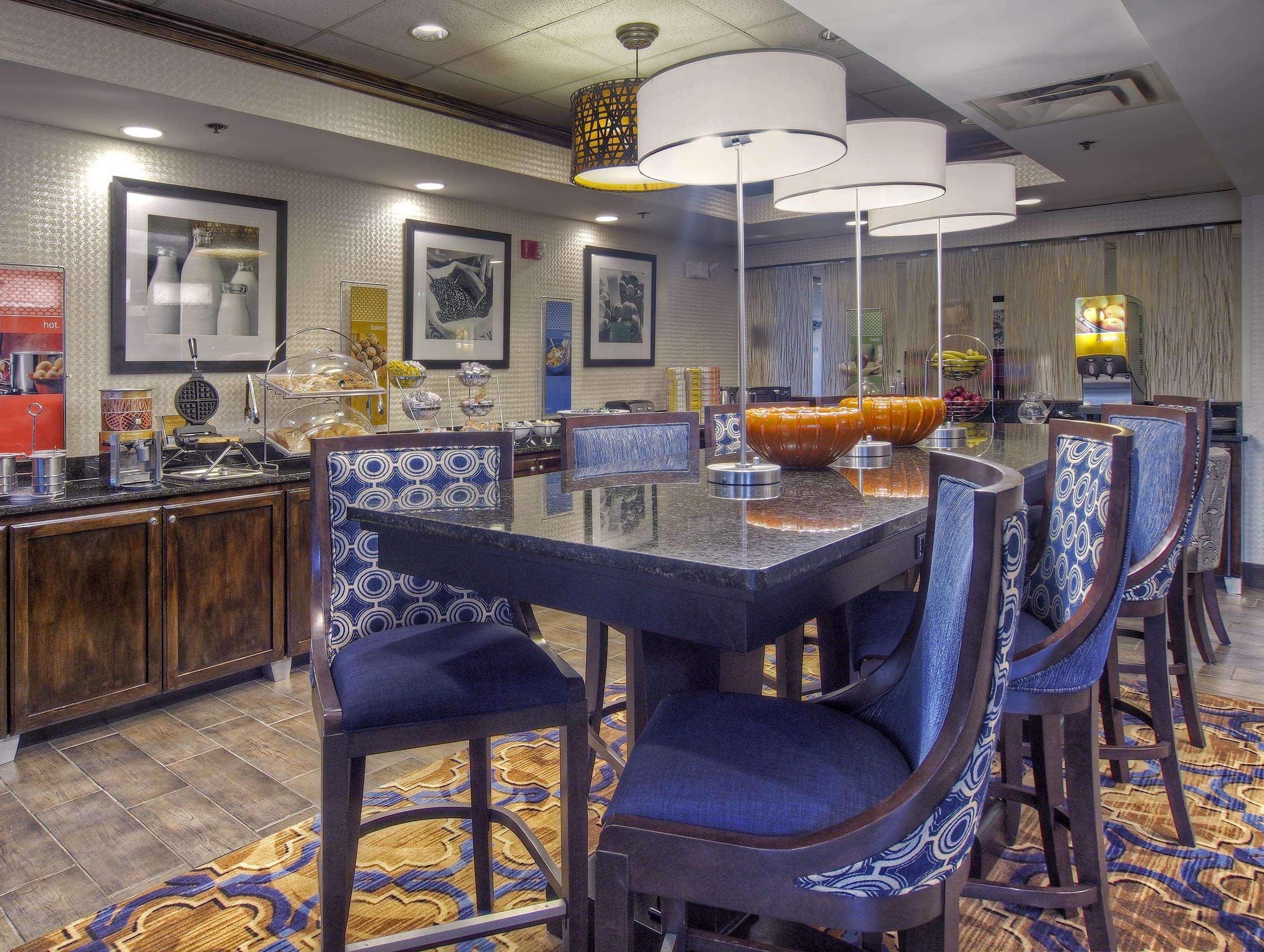 Hampton Inn Bristol Ngoại thất bức ảnh